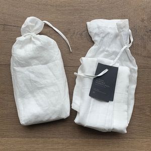 Two RH Italian Heritage Washed Linen Clean Edge King Shams in Natural, new